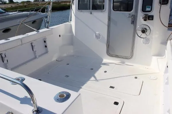 Slide: The Image of Osprey Pilothouse 30 Long Cabin 2001 - 7