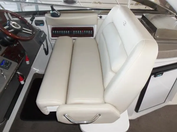 Slide: The Image of Regal 4060 Hardtop Express IPS 2009 - 11