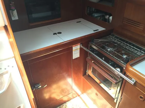 Slide: The Image of Beneteau 393 2003 - 9