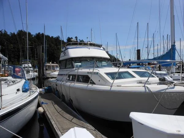 Slide: The Image of Chris-Craft 310 Catalina 1979 - 1