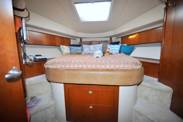 Slide: The Image of Sea Ray 44 Sedan Bridge 2006 - 11