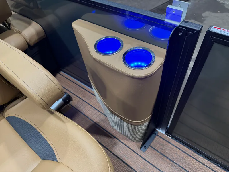 Slide: The Image of Bentley Pontoons Legacy 223 QSB Swingback Tritoon & Honda 4-Stroke EFI 2026 - 27