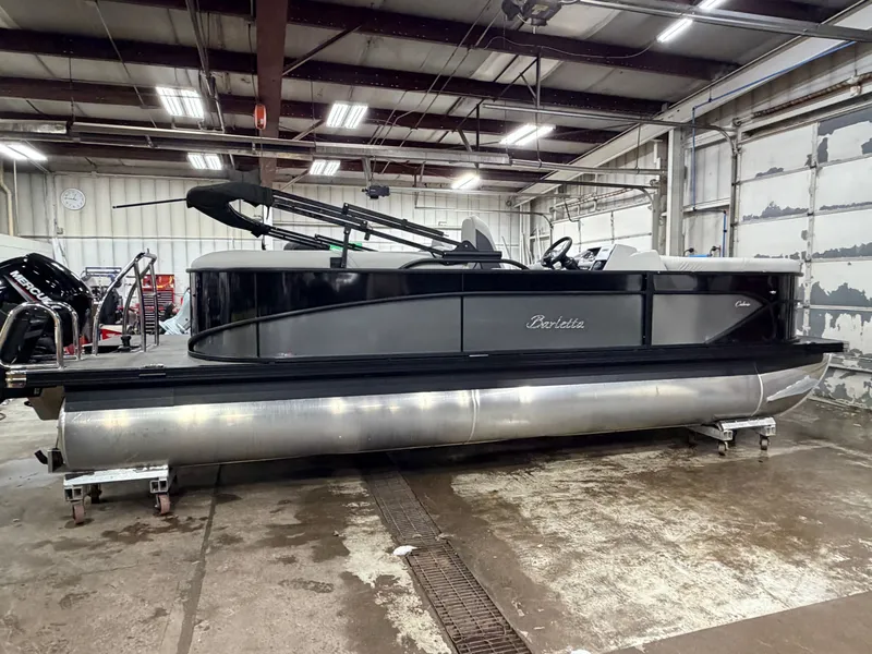 Slide: The Image of Barletta Cabrio 22QC Pontoon 2025 - 21