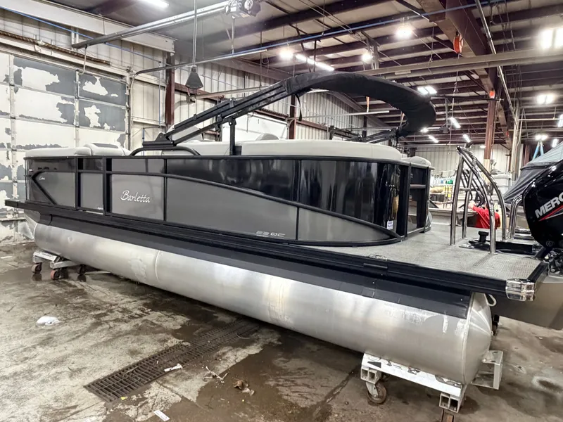Slide: The Image of Barletta Cabrio 22QC Pontoon 2025 - 54