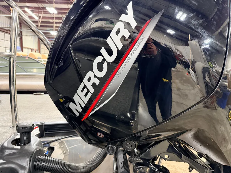 Slide: The Image of Barletta Cabrio 22QC Pontoon 2025 - 59