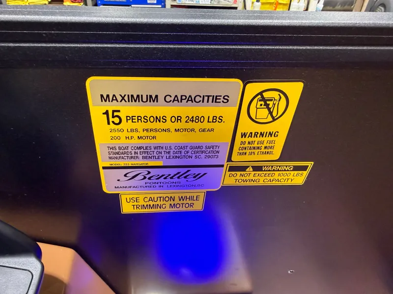 Slide: The Image of Bentley Pontoons Legacy 223 Navigator Quad Lounge Tritoon & Honda 4-Stroke EFI 2026 - 16