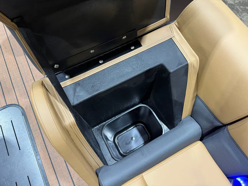 Slide: The Image of Bentley Pontoons Legacy 223 Navigator Quad Lounge Tritoon & Honda 4-Stroke EFI 2026 - 25