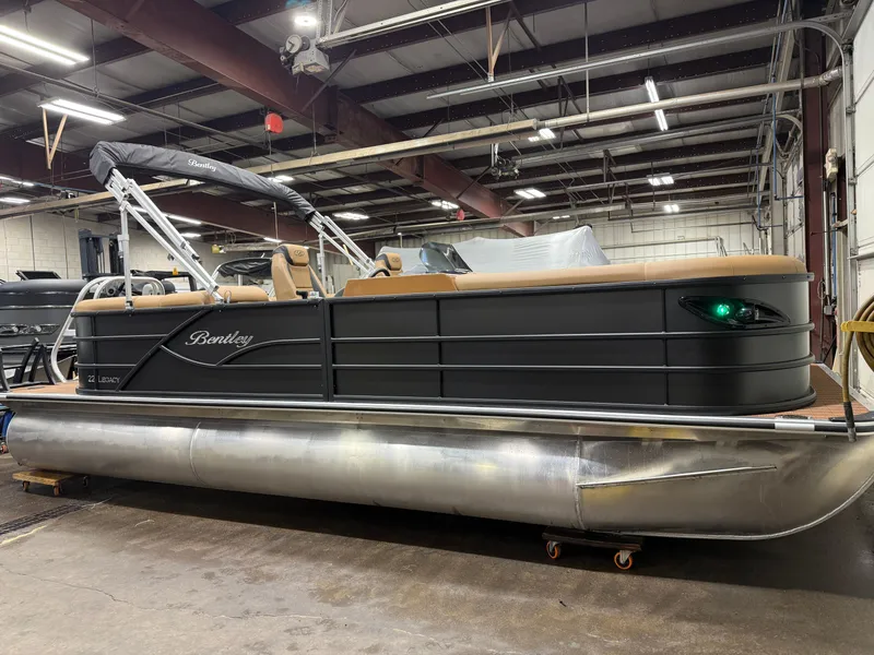 Slide: The Image of Bentley Pontoons Legacy 223 Navigator Quad Lounge Tritoon & Honda 4-Stroke EFI 2026 - 42