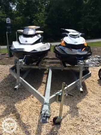 Slide: The Image of Sea-Doo GTX215 & GTR215 2013 - 9