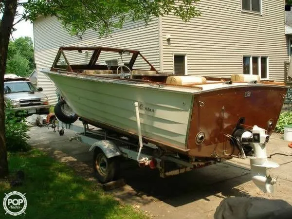 Slide: The Image of Carver Yachts 20 1/2' Camper 1966 - 3