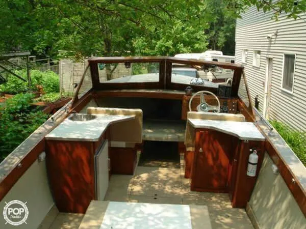 Slide: The Image of Carver Yachts 20 1/2' Camper 1966 - 4