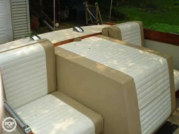 Slide: The Image of Carver Yachts 20 1/2' Camper 1966 - 5