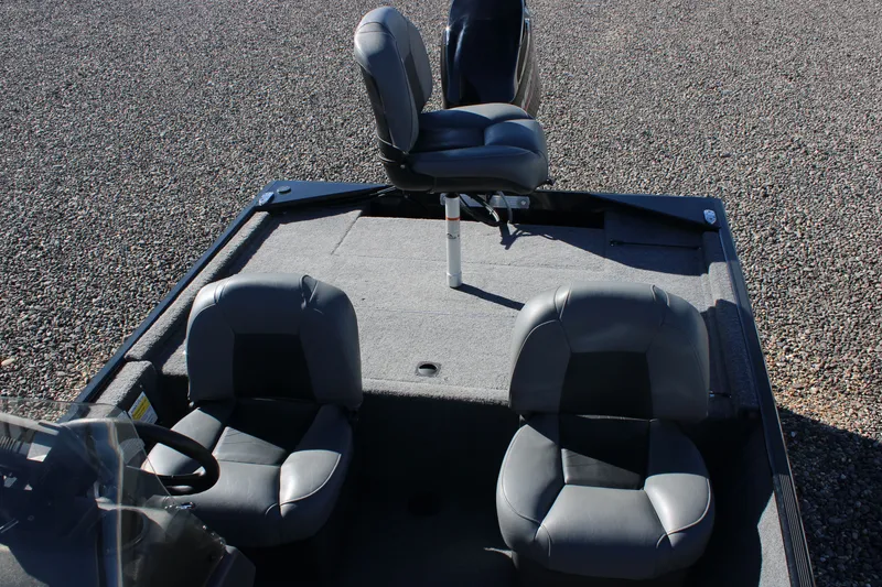 Slide: The Image of Tracker Bass Tracker Classic XL 2024 - 12