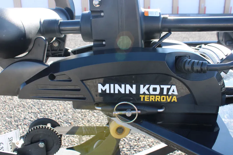 Slide: The Image of Tracker Bass Tracker Classic XL 2024 - 3