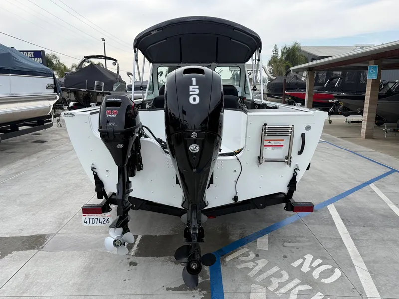 Slide: The Image of Crestliner 1850 Commander Elite w/ 150HP Mercury & 9.9HP Kicker! 2020 - 11