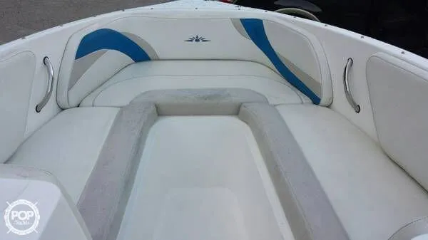 Slide: The Image of Mariah SX 25 Bow Rider 2005 - 3