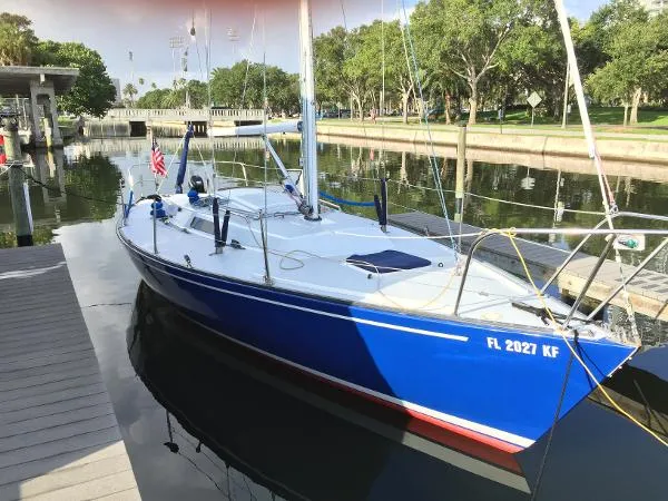 Slide: The Image of J Boats J/29 MHOB 1985 - 5