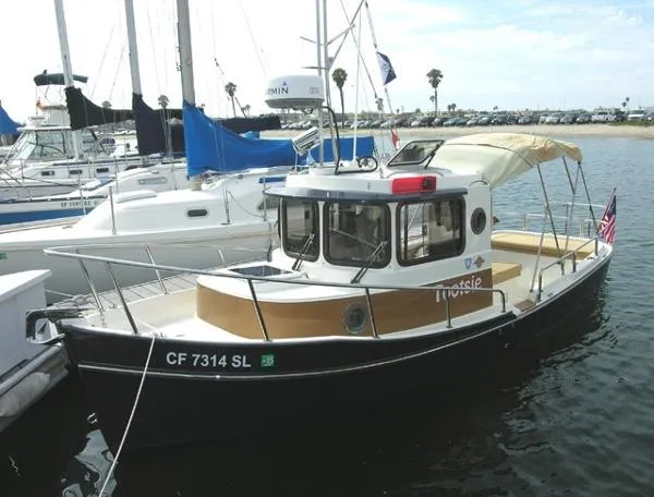 Slide: The Image of Ranger Tug R21-EC 2011 - 0