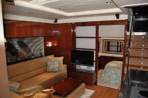 Slide: The Image of Sea Ray 54 Sundancer 2011 - 6