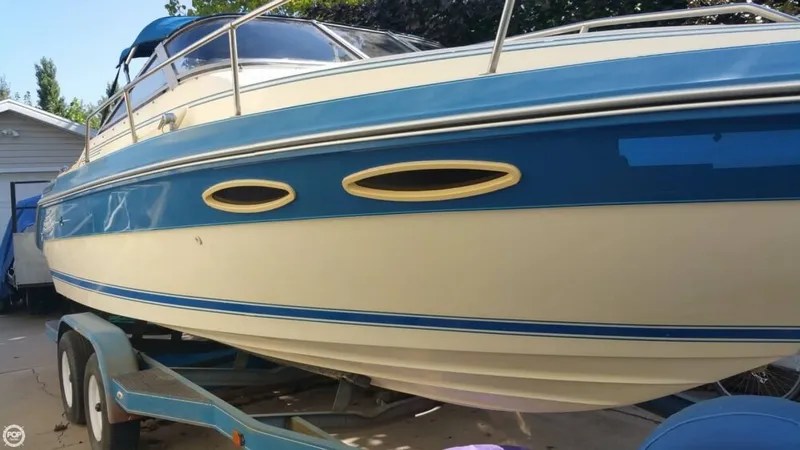 Slide: The Image of Sea Ray 230 Cuddy Cabin 1987 - 1