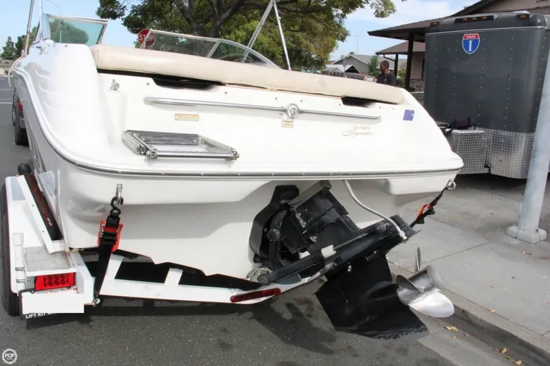 Slide: The Image of Sea Ray 230 Signature 1997 - 5