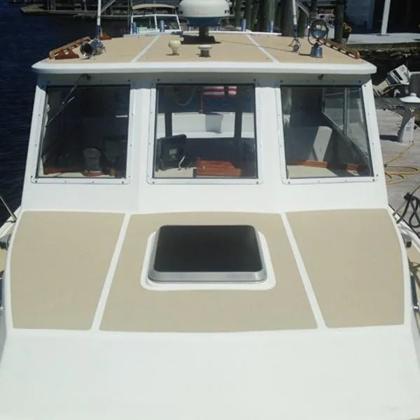 Slide: The Image of Surfhunter 30 Sedan Hardtop 1984 - 7