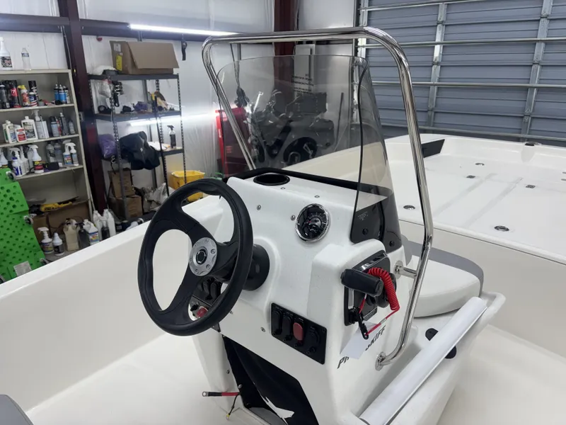 Slide: The Image of Mako Pro Skiff 17 CC 2026 - 15