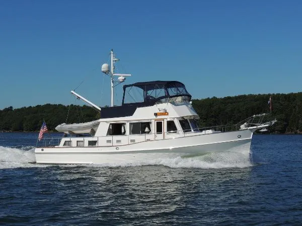 Slide: The Image of Grand Banks 42 Classic 2002 - 5