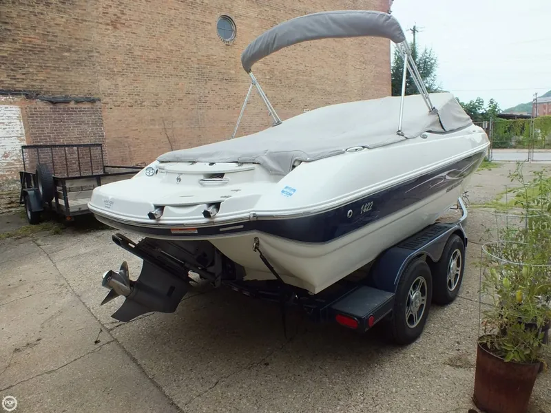 Slide: The Image of Stingray 208 LR 2012 - 3