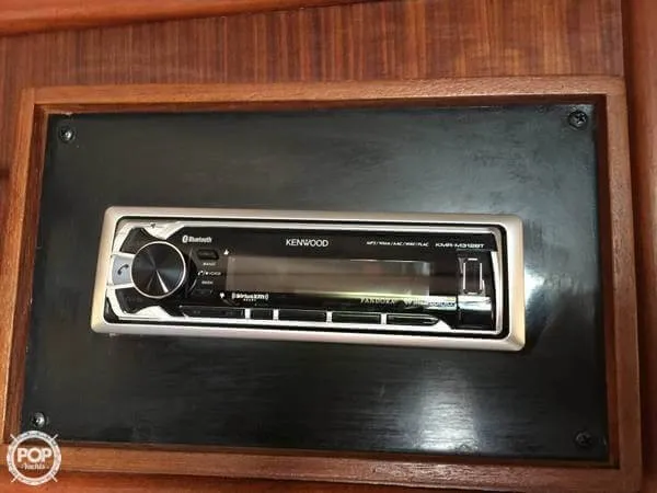 Slide: The Image of Sea Ray 390 Express 1986 - 3