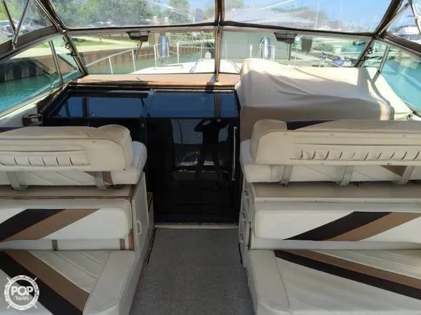 Slide: The Image of Sea Ray 390 Express 1986 - 6