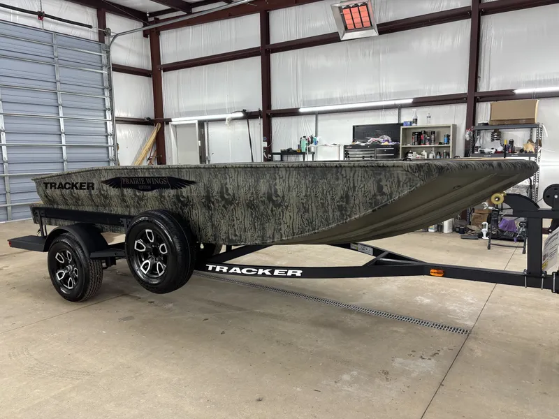 Slide: The Image of Tracker Grizzly 1650 T Prairie Wings Edition 2026 - 5