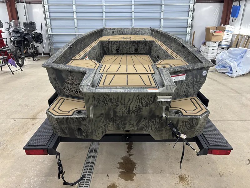 Slide: The Image of Tracker Grizzly 1650 T Prairie Wings Edition 2026 - 9