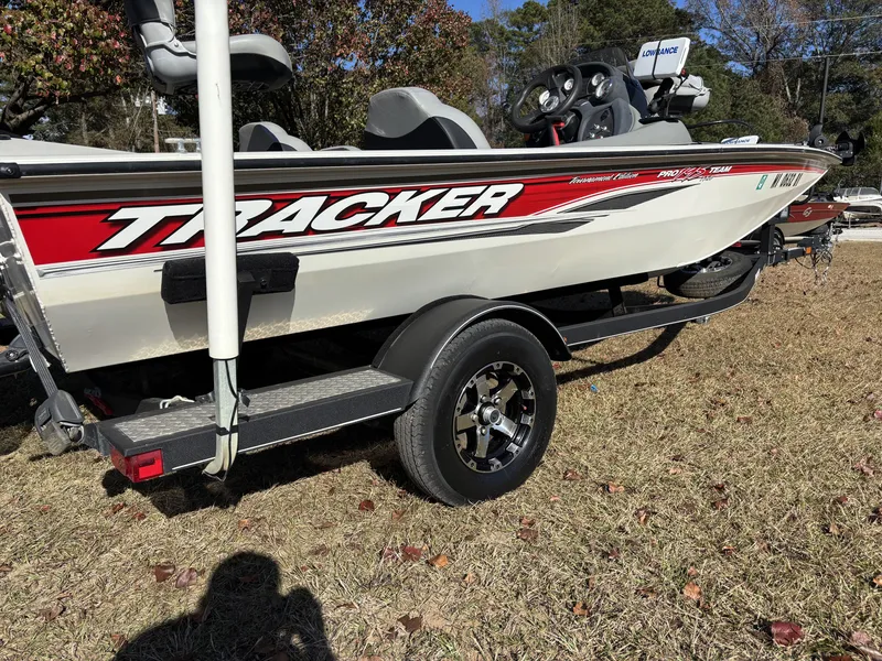 Slide: The Image of Tracker Pro Team 195 TXW Tournament Edition 2017 - 10