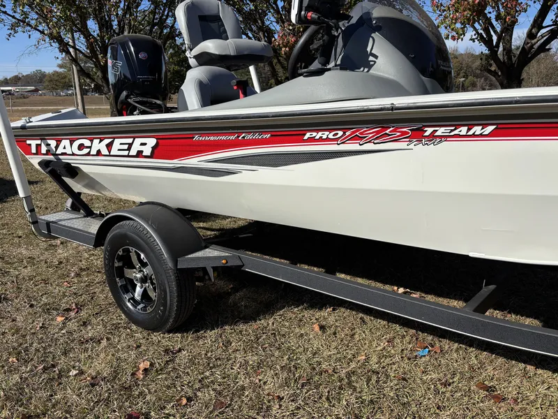 Slide: The Image of Tracker Pro Team 195 TXW Tournament Edition 2017 - 11