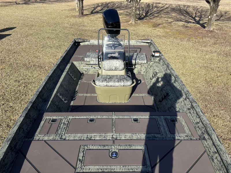 Slide: The Image of Tracker 2072 CC 2026 - 13