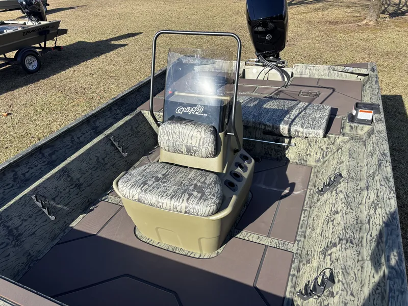 Slide: The Image of Tracker 2072 CC 2026 - 6