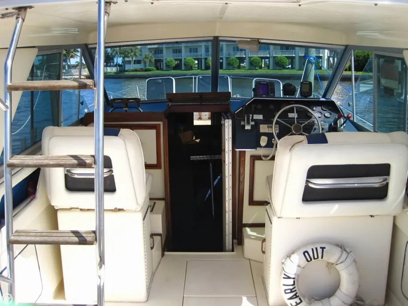Slide: The Image of Sea Ray 270 Sportfisherman 1988 - 2