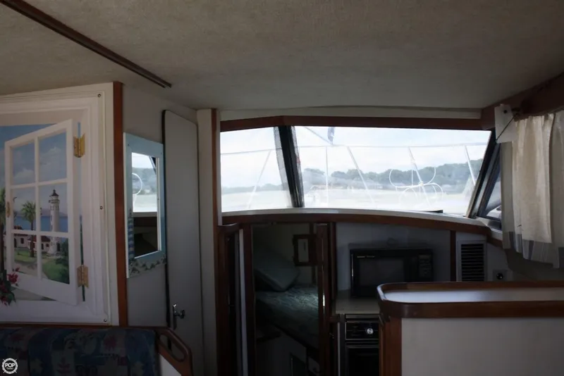 Slide: The Image of Carver Yachts 2897 Mariner 1988 - 2