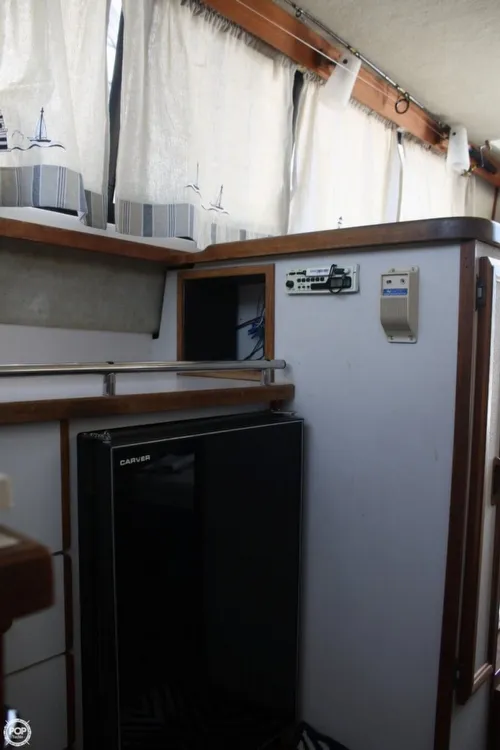 Slide: The Image of Carver Yachts 2897 Mariner 1988 - 3