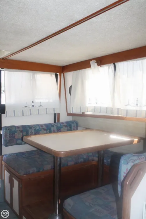 Slide: The Image of Carver Yachts 2897 Mariner 1988 - 9