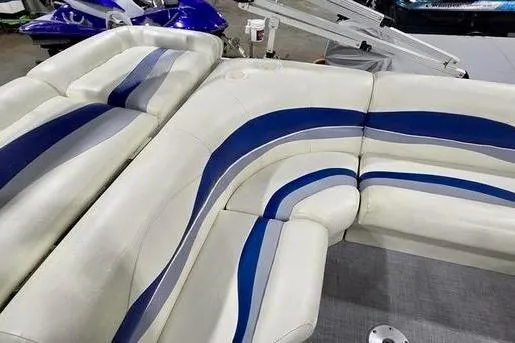 Slide: The Image of Close-up of 2005 Bennington 205L boat's navigation light and deck detail. - 7