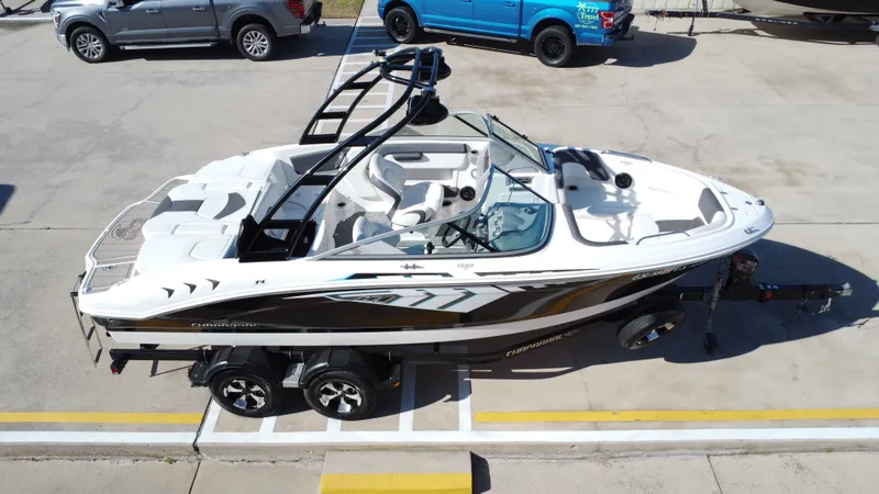 Slide: The Image of Chaparral 21 H2O Sport 2014 - 18