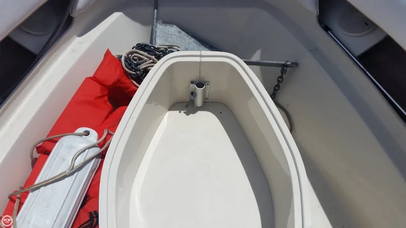 Slide: The Image of Sea Ray 260 Signature Select 1999 - 9