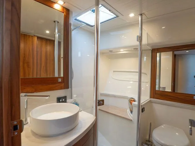 Slide: The Image of 2023 Riviera 6000 Sport Yacht Platinum - Image 37 - 37