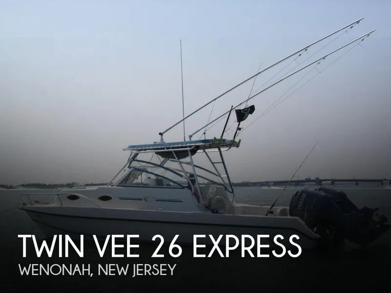 Slide: The Image of Twin Vee 26 Express 2007 - 0