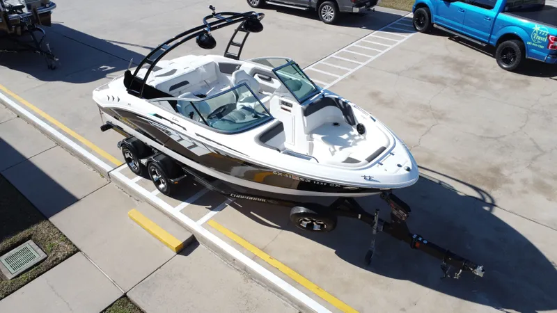 Slide: The Image of Chaparral 21 H2O Sport 2014 - 16