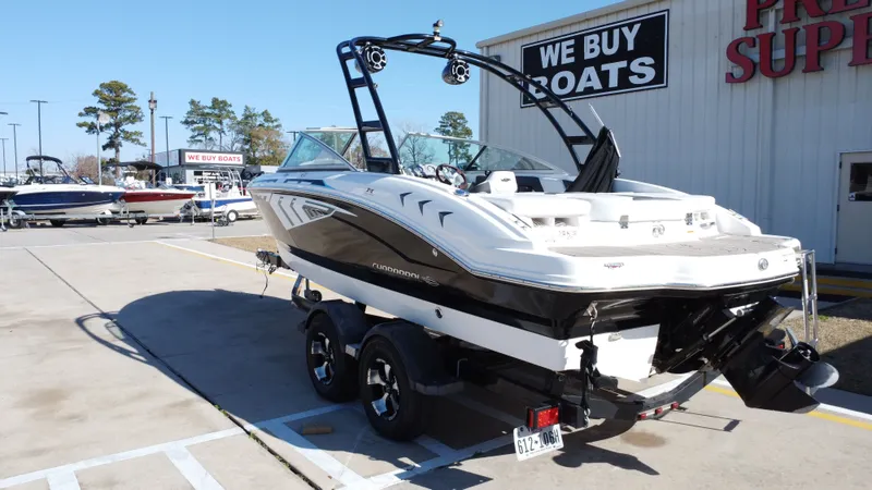 Slide: The Image of Chaparral 21 H2O Sport 2014 - 3