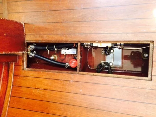 Slide: The Image of Sabre 30 1981 - 6
