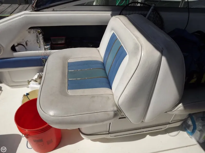 Slide: The Image of Sea Ray 300 Weekender 1994 - 10